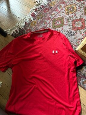 Under Armour Red Short-Sleeve Crew Neck Performance Tee